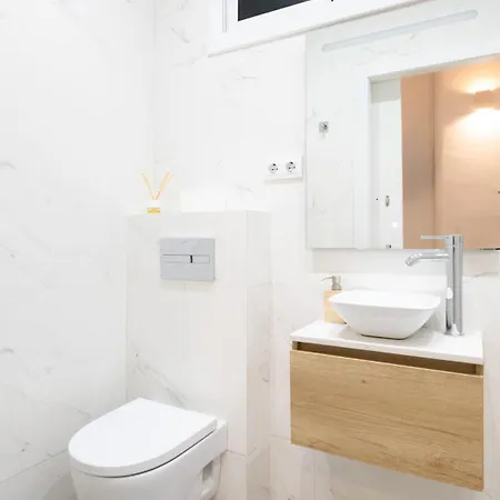 Sagrada Familia Comfy Apartment Barcelona Exterior photo