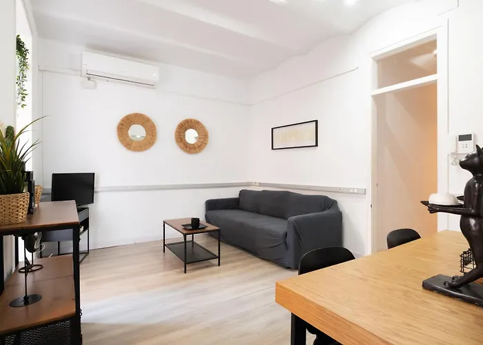 Sagrada Familia Comfy Apartment